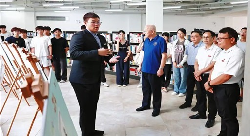 师生共赴文化之约：《朱子印迹 闽都遗珍》图片展启幕